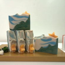 Load image into Gallery viewer, Sunshine &amp; Pine