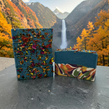 Load image into Gallery viewer, Teakwood &amp; Cardamom